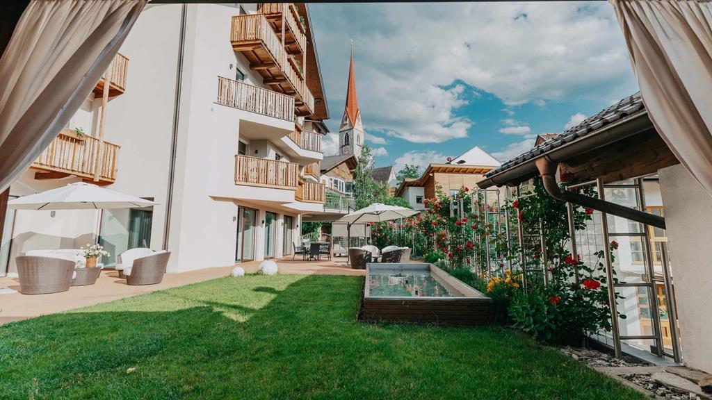 Am Brunnen Apartments Regio Dolomieten